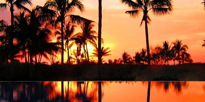 1080x1920 Download Aesthetic Sunset Beach Home Screen Wallpaper | Wallpapers.com