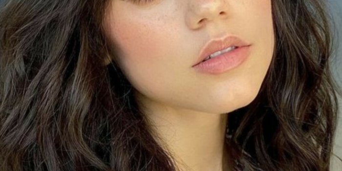 1079x1920 ☆ — Jenna Ortega Wallpapers Requests