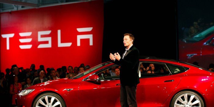 1920x1440 Download Elon Musk Tesla Model 3 Event Wallpaper | Wallpapers.com