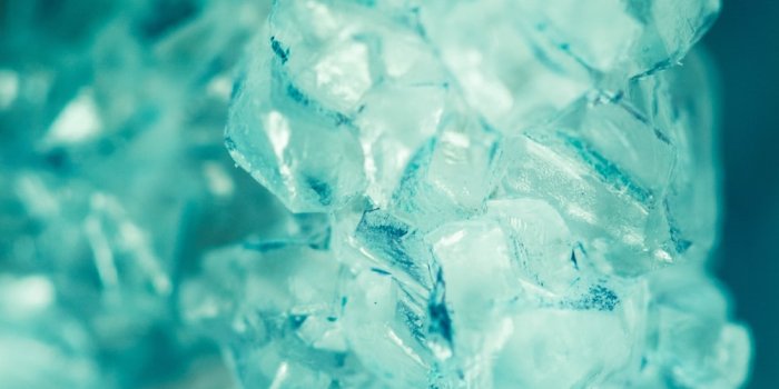 1000x1500 Blue Crystal Pictures | Download Free Images on Unsplash