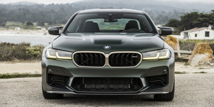 5500x3668 2022 Green BMW M5 CS (F90)