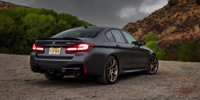 5120x2880 BMW M5 2022 Wallpapers