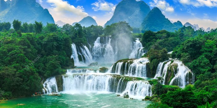 2000x1158 Waterfall Wallpaper Images - Free Download on Freepik