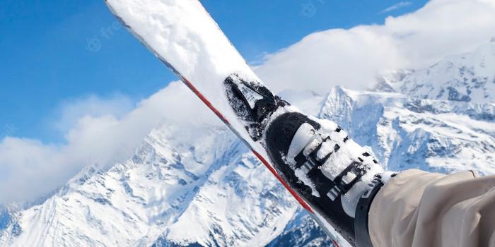 1333x2000 43,000+ Skiing Pictures