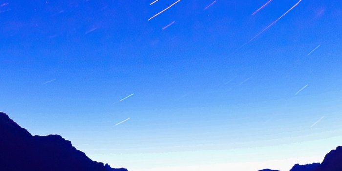 1242x2688 4K iPhone Blue Wallpapers