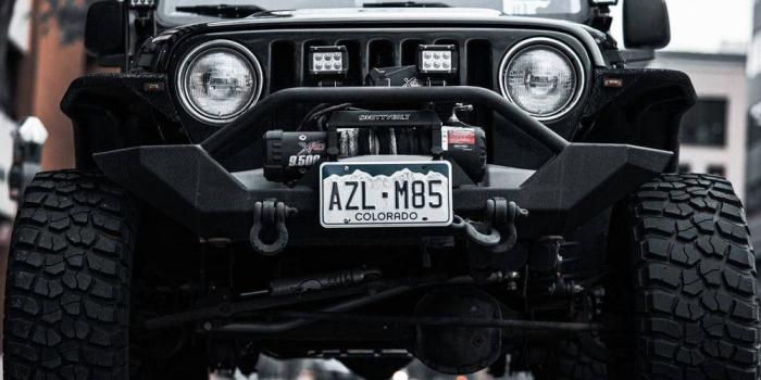 1000x1534 Download Mahindra Thar Black Jeep Wallpaper | Wallpapers.com