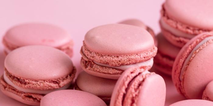 853x1280 Macaroons Pink Desserts - Free photo on Pixabay - Pixabay