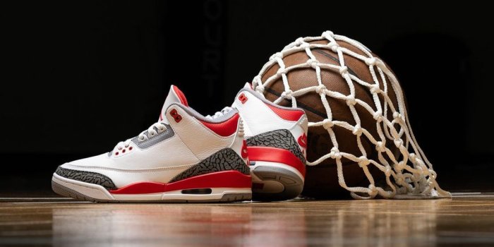 1100x735 Air Jordan 3 - Sneaker Freaker