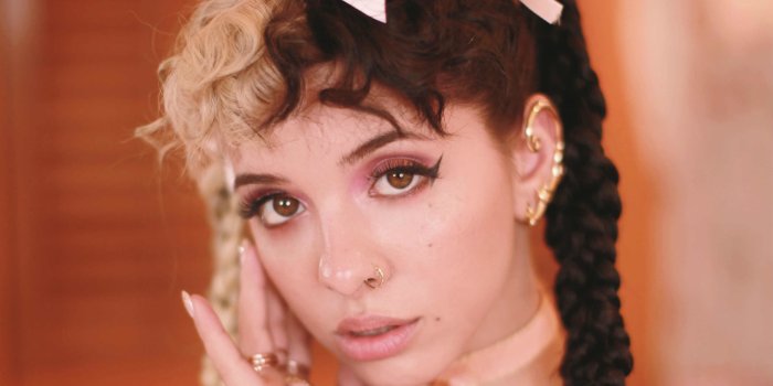 2560x1703 Melanie Martinez» 1080P, 2k, 4k Full HD Wallpapers, Backgrounds Free  Download | Wallpaper Crafter