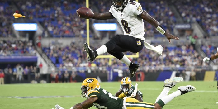 4035x2690 Lamar Jackson recreates famous hurdle over familiar face in preseason game