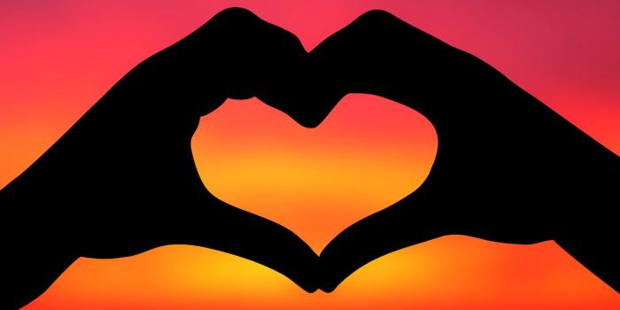 1920x1440 Heart Two Hands Red Sky Images Love Hd Wallpaper : Wallpapers13.com