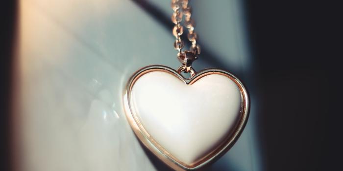 4000x5000 Heart Shape Pendant in a Gold Chain · Free Stock Photo