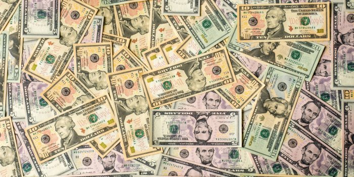 1920x1280 500+] Money Wallpapers | Wallpapers.com