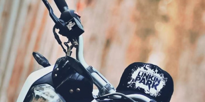 853x1280 Download Duke 200 wallpaper by Luckyrider200 - 65 - Free on ZEDGE™ now.  Browse millions of popular duke Wallpapers and Ring… | Duke bike, Ktm duke,  Bike photography