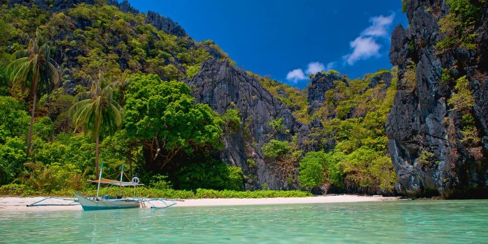 1920x1080 Untouched nature in El Nido, Matinloc Island, Palawan, Philippines |  Windows Spotlight Images