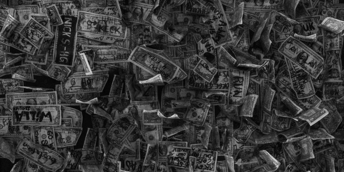 2400x1600 How do I write SEO friendly alt text for a product image?