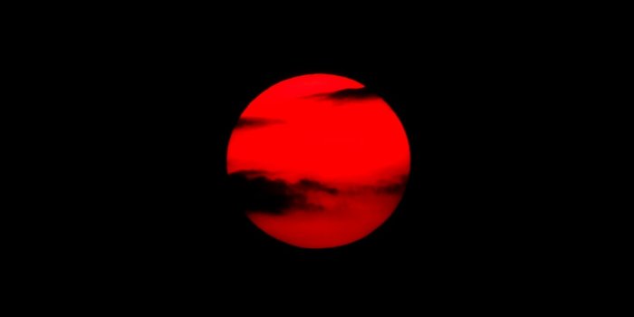 1000x801 350+ Red Moon Pictures [HQ] | Download Free Images on Unsplash