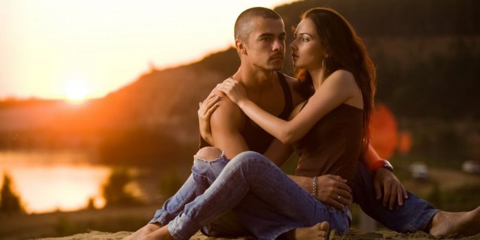 1200x750 Wallpaper Hug, Romance, Kiss, Couple, Love, Background - Download Free Image