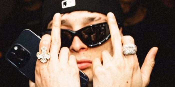 1080x1920 120 Peso Pluma Aesthetic Wallpapers ideas in 2023 | ariana grande photos,  crayon shin chan, inspirational celebrities