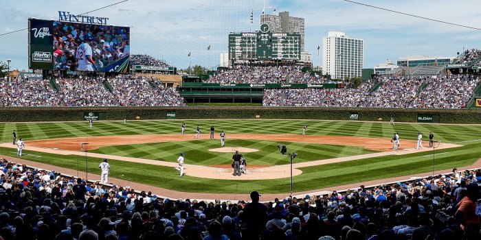2052x3648 Chicago Cubs op X: 'Sweet home Chicago. #WallpaperWednesday @Benjamin_Moore  https://t.co/EdyK9CNnST' / X