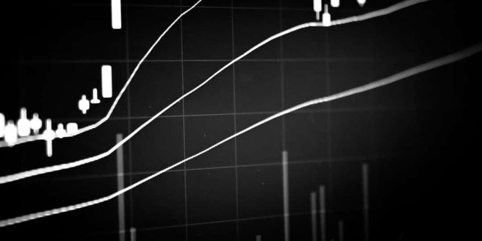 1080x1920 Fast-Paced Trading World Wallpaper