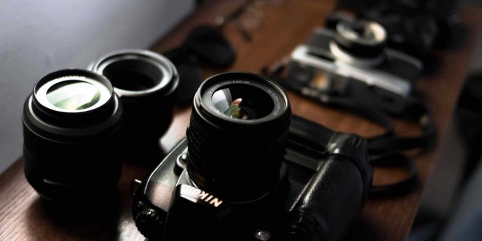 1800x1071 Macro Photography Equipment: 11 Essential Gear Items