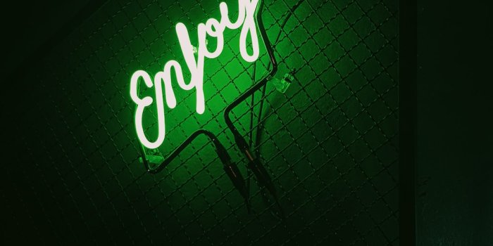 1000x1469 Green Neon Pictures [HD] | Download Free Images on Unsplash