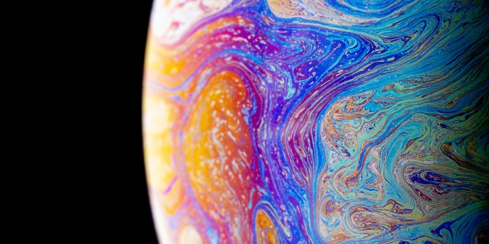 2401x3600 Planet Wallpaper For iPhone | POPSUGAR Tech