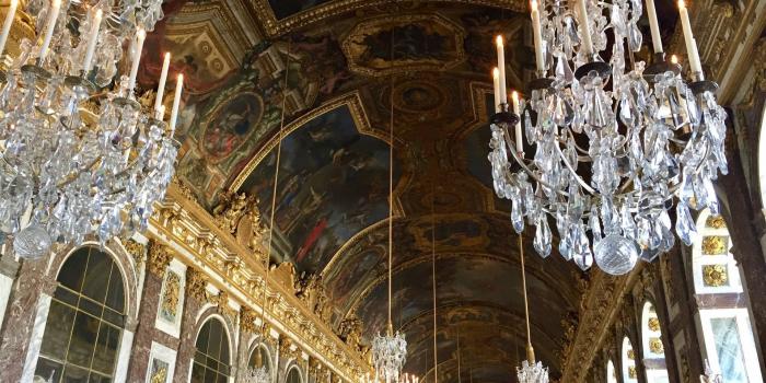 1920x1440 400+] Royal Wallpapers | Wallpapers.com