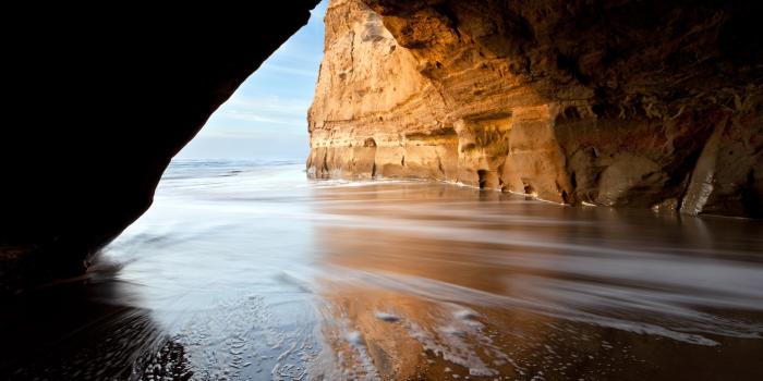 2560x1600 Daily Wallpaper: Cave in San Gregorio, CA | I Like To Waste My Time
