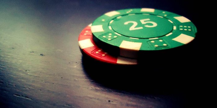 1920x1108 Poker Chip Wallpaper - http://wallpapersko.com/poker-chip-wallpaper.html HD  Wallpapers Download | Poker, Poker chips, Casino