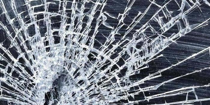 1080x1920 Download Cracked Screen Artistry | Wallpapers.com