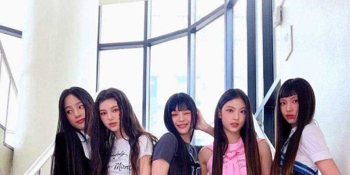 947x2048 Pin on NewJeans