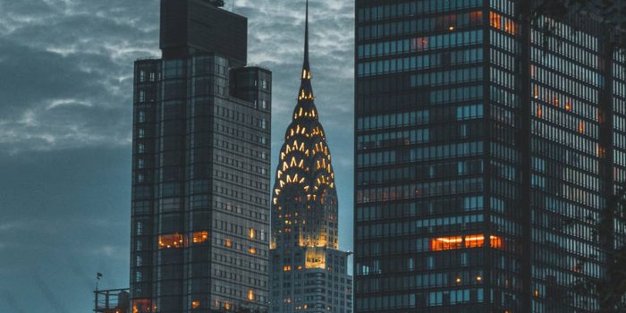 887x1920 Download Best Dark Iphone City Lights Wallpaper | Wallpapers.com