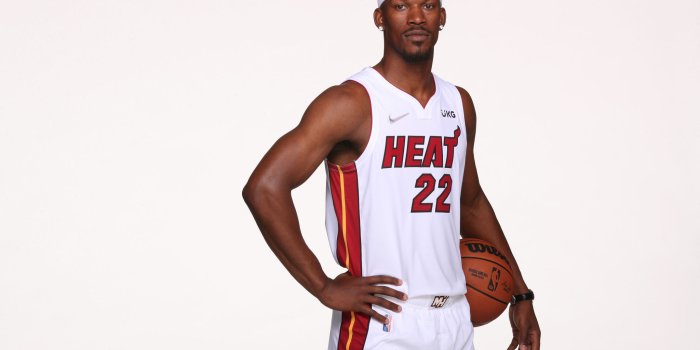 2048x1365 Sports Jimmy Butler HD Wallpaper