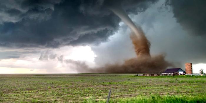 1920x1280 200+] Tornado Backgrounds | Wallpapers.com