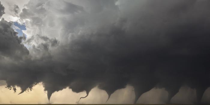 3240x2160 Montage of the evolution of a tornado by Jason Weingart