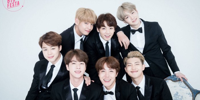 1920x1200 400+] Bts Group Photo Wallpapers | Wallpapers.com