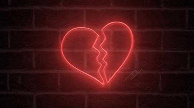630x1280 Broken Heart - Wall Background Wallpaper Download | MobCup