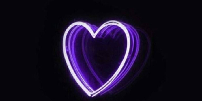 1080x1920 Download Neon Purple Iphone Heart Led Wallpaper | Wallpapers.com