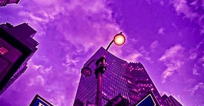 675x1200 Download New York Sky Neon Purple Iphone Wallpaper | Wallpapers.com
