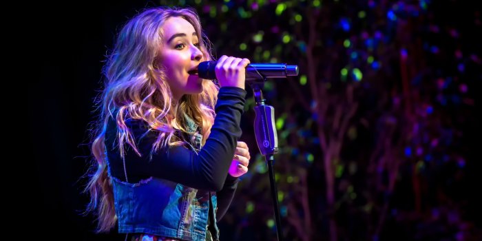 3000x1996 Girl Singers Wallpapers