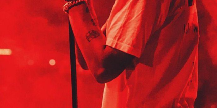 2160x3840 Singer Travis Scott On Stage Photoshoot 4K Ultra HD Mobile Wallpaper