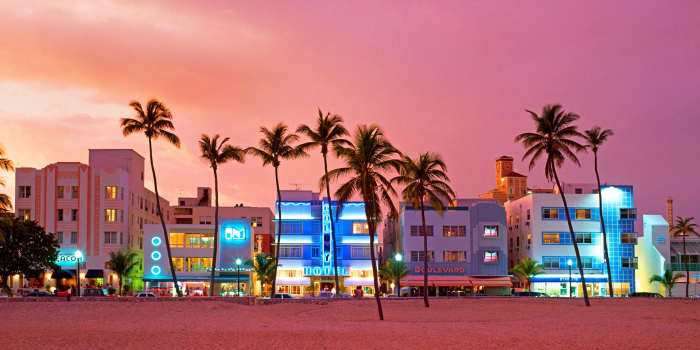 1920x1080 Ocean Drive in Miami Beach, Florida [1920x1080] : r/wallpaper