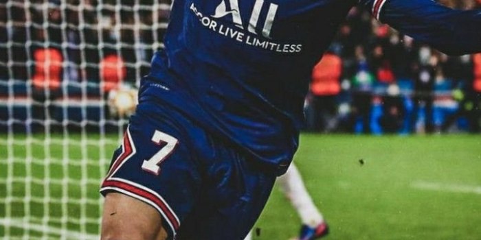 720x1280 Paris Saint-Germain F.C - Kylian mbappe Wallpaper Download | MobCup