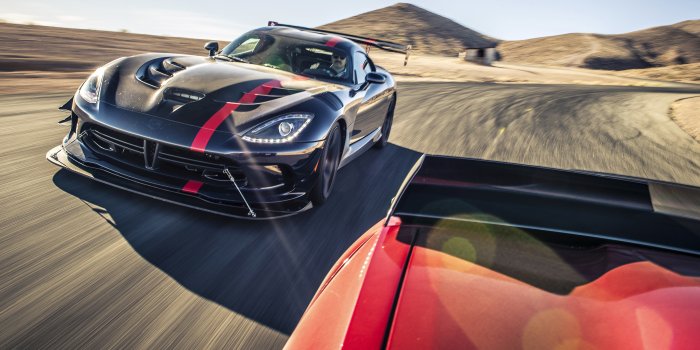 4528x2547 Wallpapers: Corvette Z06 vs Mustang GT350R vs Viper ACR | Top Gear