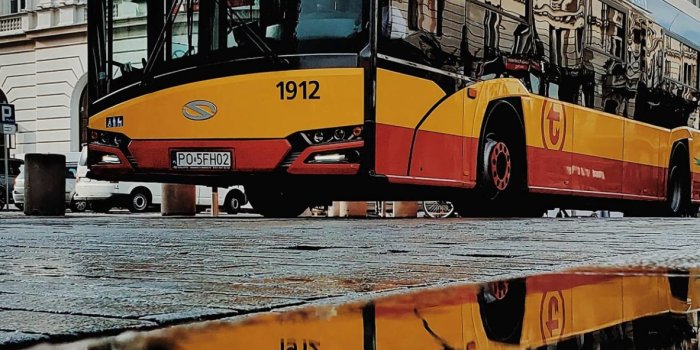 1183x2560 Bus Wallpaper for iPhone 11, Pro Max, X, 8, 7, 6 - Free Download on  3Wallpapers