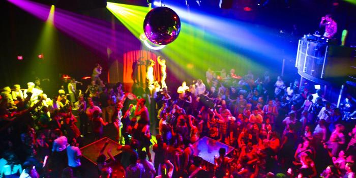 2700x1800 Disco Club Wallpapers