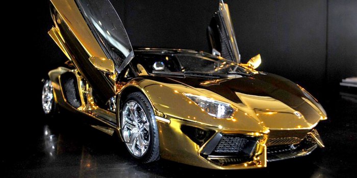 1920x1285 Golden Lambo Wallpapers