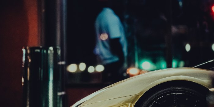 4000x6000 Black Lamborghini Steering Wheel · Free Stock Photo